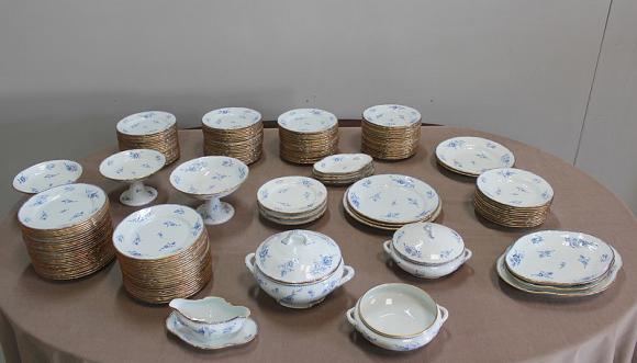 Service de Table en Porcelaine de Lunéville XXe - Antiquités Lecomte