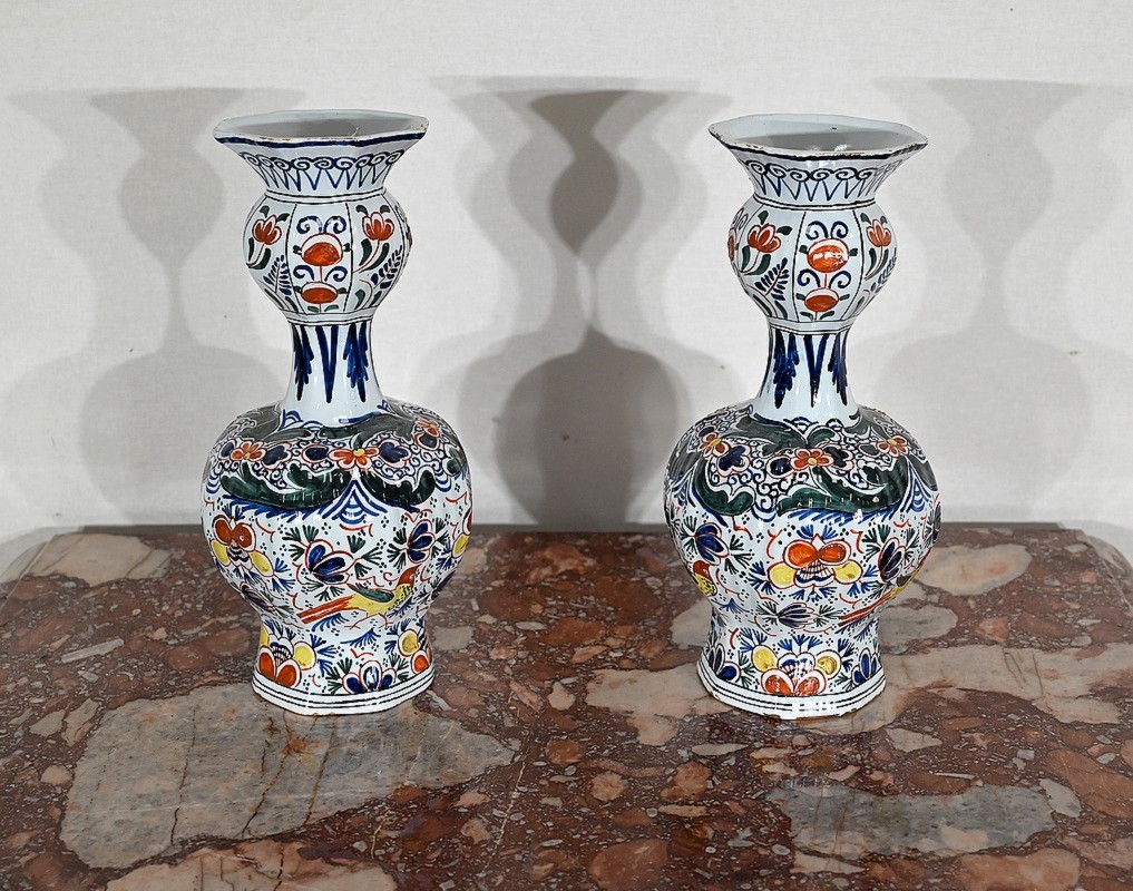 Paire De Vases Style Art Nouveau En Faïence XXe Siècle