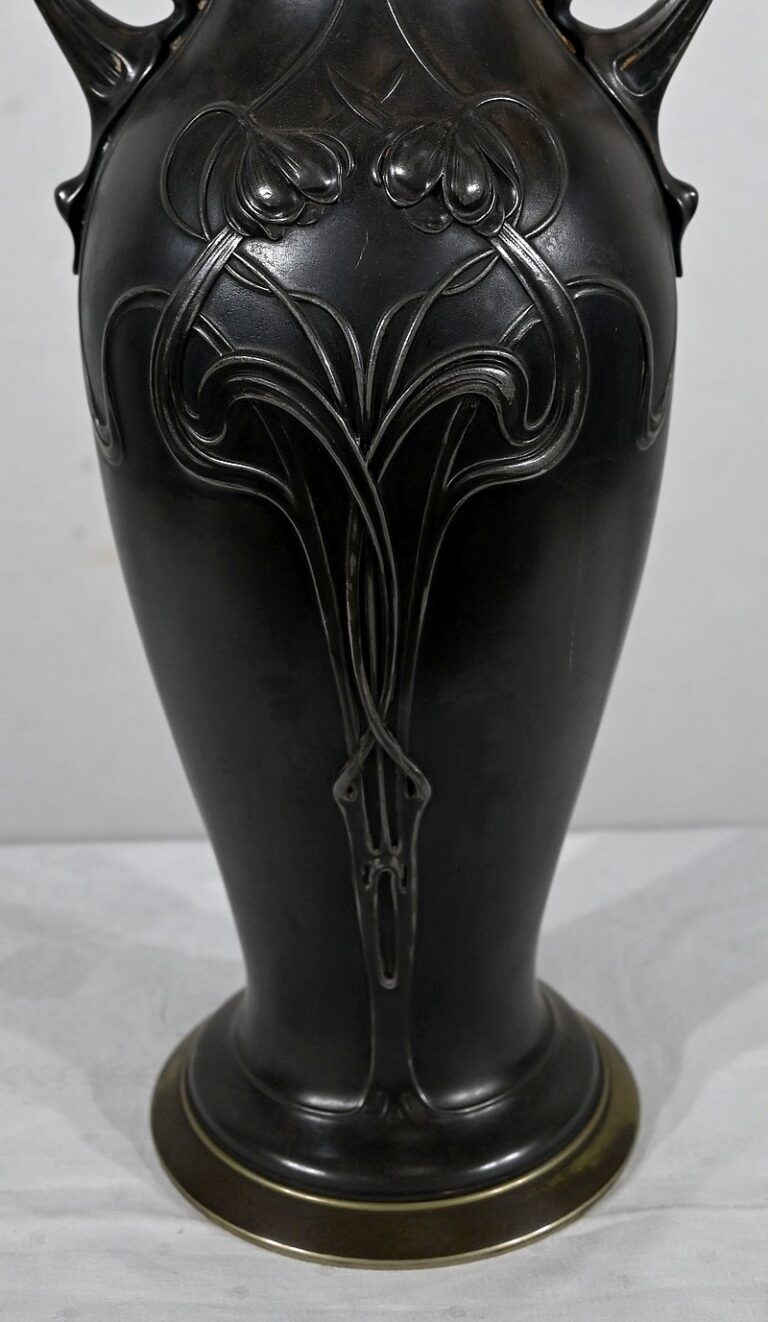 Importante Paire de Vases en Etain, Art Nouveau 1900 — free download